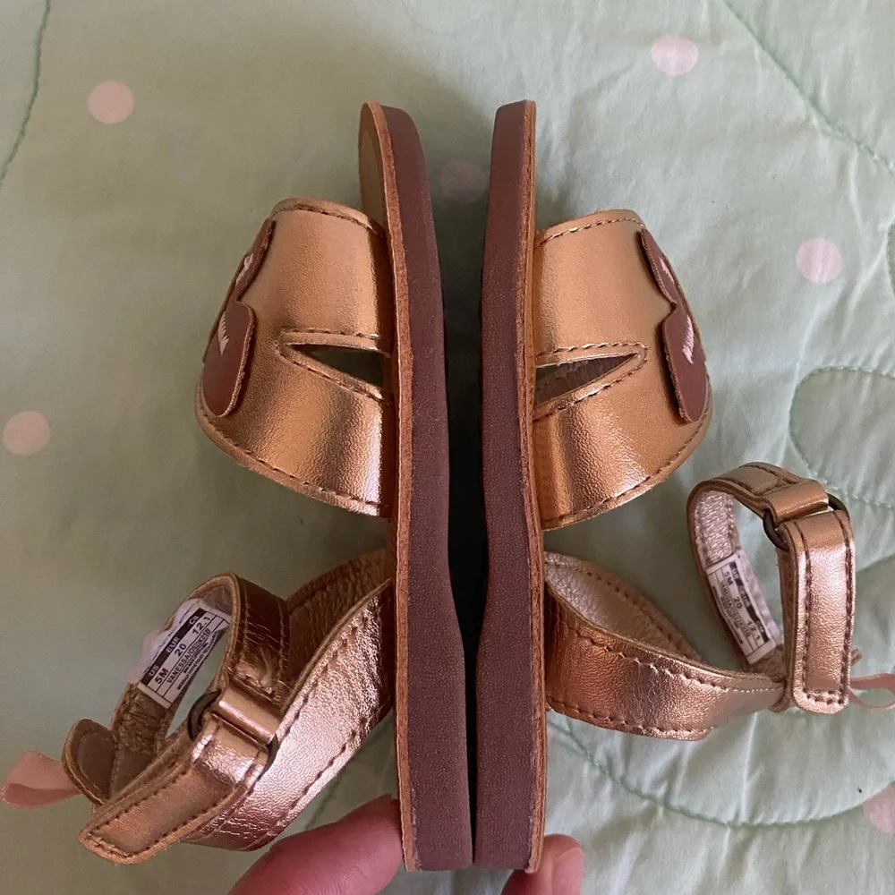 NWT OshKosh Toddler Girls Sandals size 5
